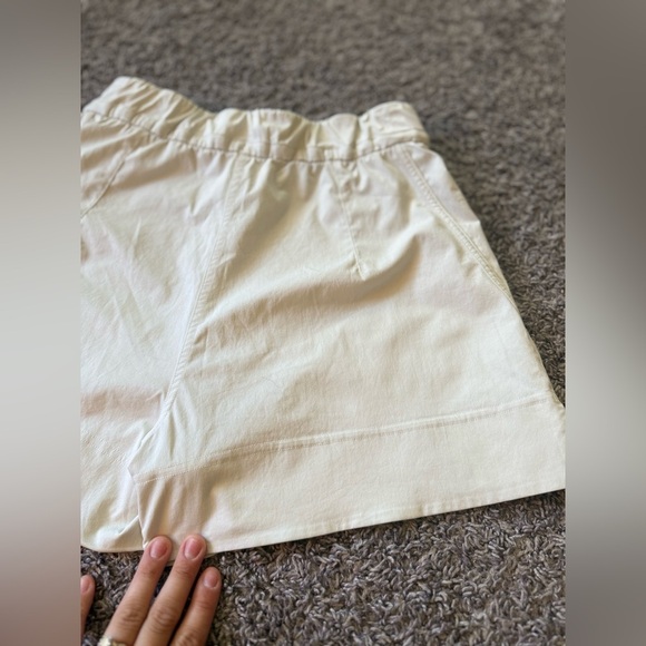 Women’s Lululemon Cinchable Waist High-Rise Woven Short 3.5" Sundance Size XS - Picture 10 of 15